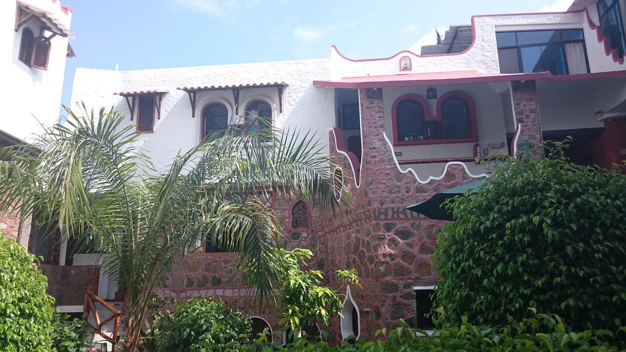 Mwc Galapagos Hotel Puerto Ayora  Exterior photo